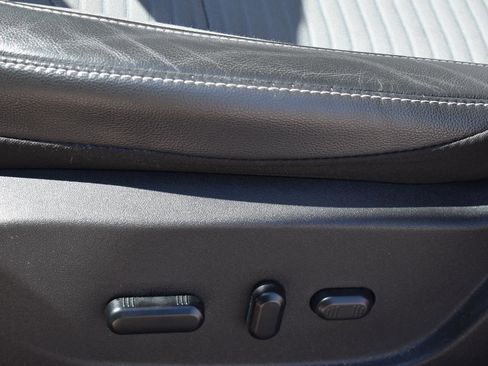 Used 2019 Ford Escape SE image 21