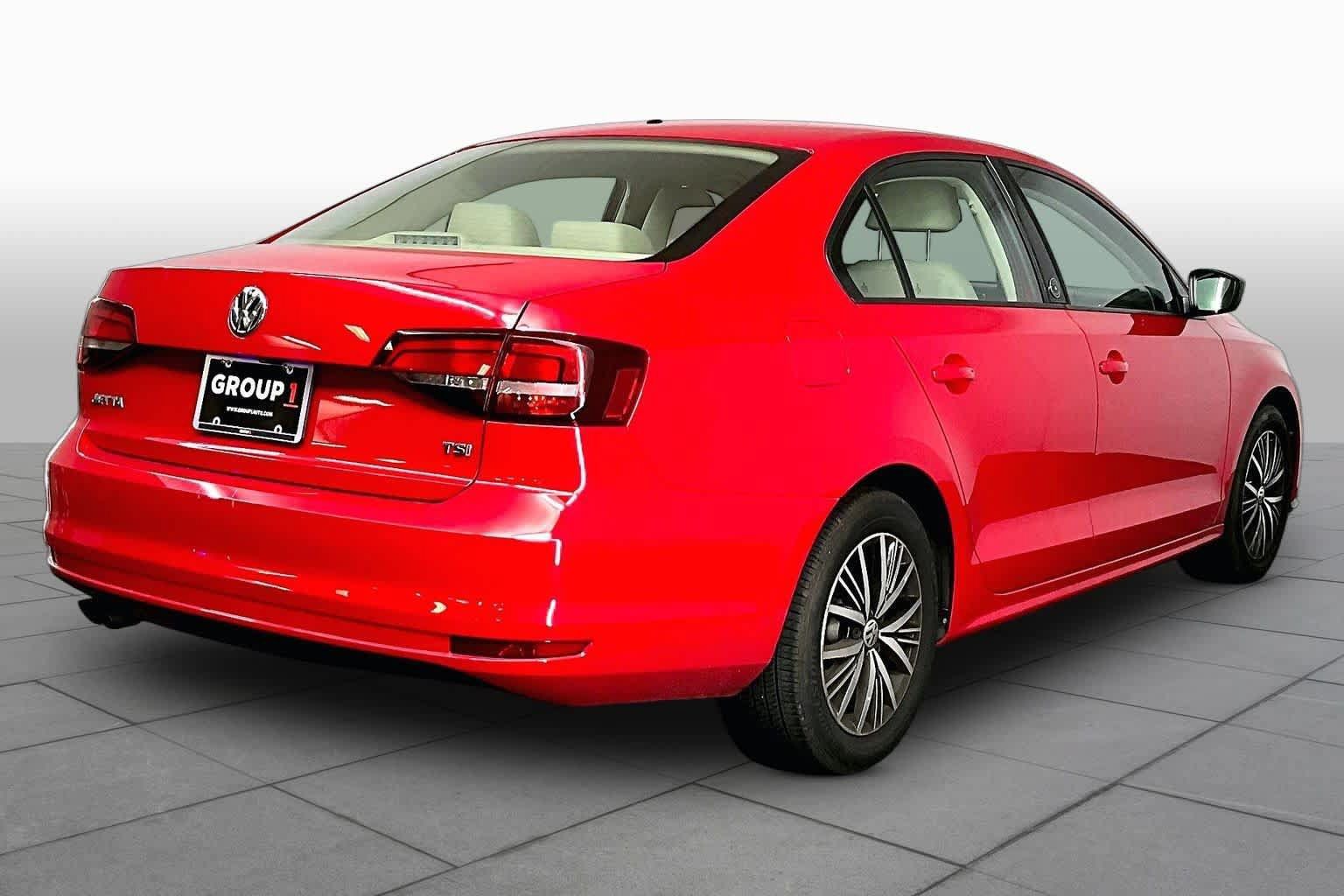 Used 2018 Volkswagen Jetta Wolfsburg Edition FWD image 13