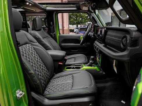 Used 2025 Jeep Wrangler Unlimited Rubicon 392 image 71