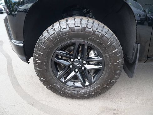 Used 2021 Chevrolet Silverado 1500 Custom Trail Boss AWD/4WD image 35