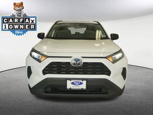 Used 2021 Toyota RAV4 LE image 16