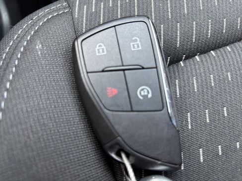 Used 2025 Chevrolet Equinox LT FWD image 25
