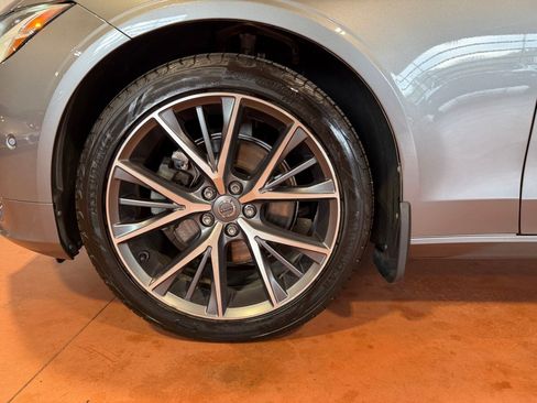 Used 2018 Volvo S90 T5 Momentum AWD/4WD image 13