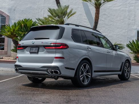 Used 2025 BMW X7 M60i w/ Executive Package AWD/4WD image 4