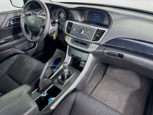 Used 2013 Honda Accord Sport image 33