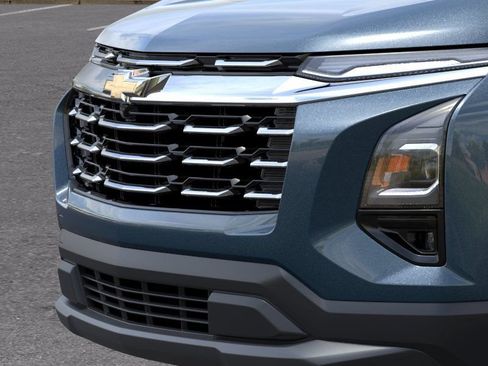 New 2026 Chevrolet Equinox LT w/ Convenience Package II FWD image 13