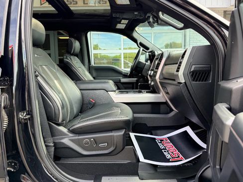 Used 2019 Ford F250 Platinum w/ Platinum Ultimate Package image 44