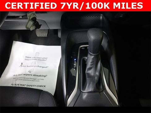 Used 2025 Toyota Corolla LE image 25