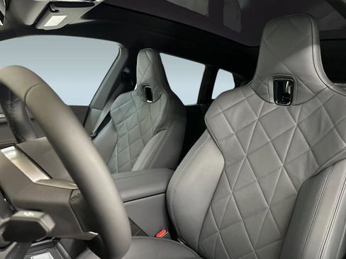New 2026 BMW iX xDrive60 w/ M Sport Package image 18