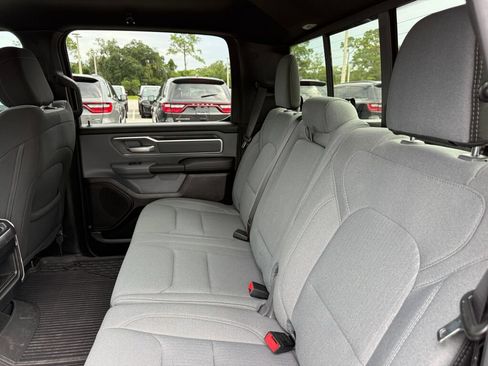 Used 2022 RAM 1500 Big Horn AWD/4WD image 11