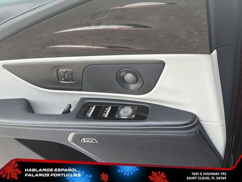 Used 2024 Lincoln Nautilus Premier w/ Equipment Group 102A AWD/4WD image 12