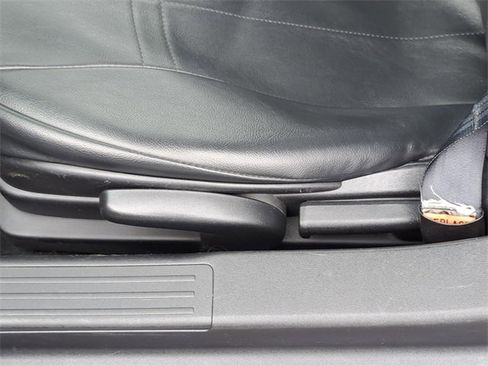 Used 2009 MAZDA MX-5 Miata Touring image 21