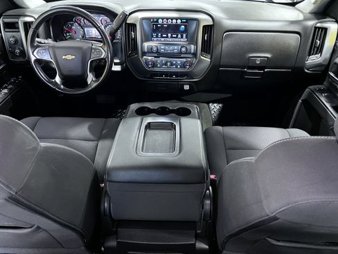 Used 2018 Chevrolet Silverado 1500 LT w/ LT Eassist Package AWD/4WD image 13