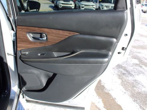 Used 2019 Nissan Murano Platinum image 24