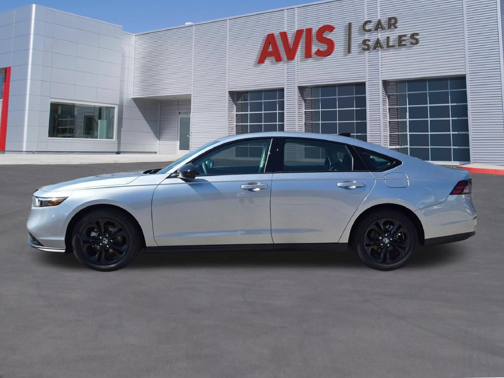 Used 2025 Honda Accord SE image 10