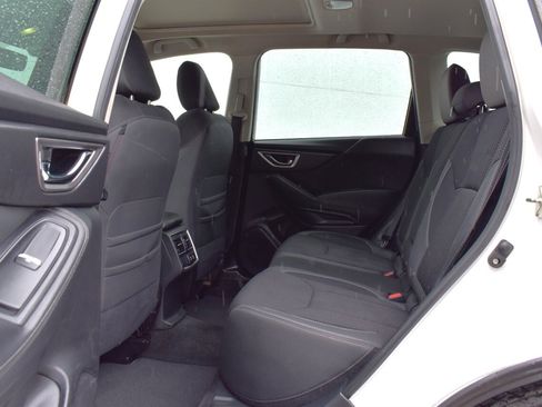 Used 2020 Subaru Forester Premium AWD/4WD image 27