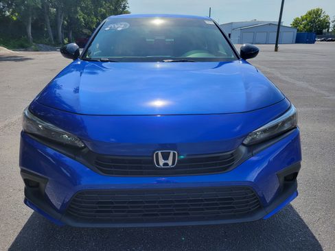 Used 2024 Honda Civic Sport image 2