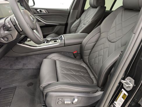 New 2026 BMW X5 xDrive40i w/ M Sport Package image 5