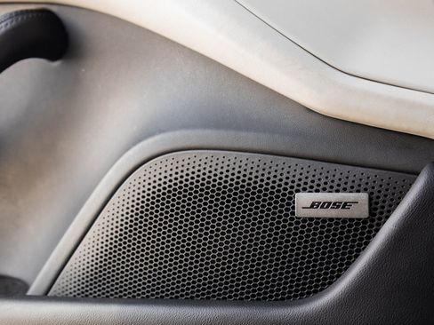 Certified 2022 Porsche Taycan 4S image 21