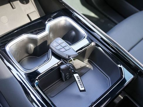 New 2025 Chevrolet Silverado EV RST image 28