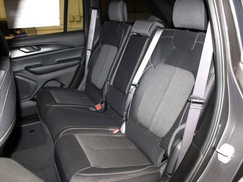 New 2025 Jeep Grand Cherokee Laredo X w/ Luxury Tech Group I image 27