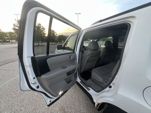 Used 2010 Honda Pilot EX-L image 15
