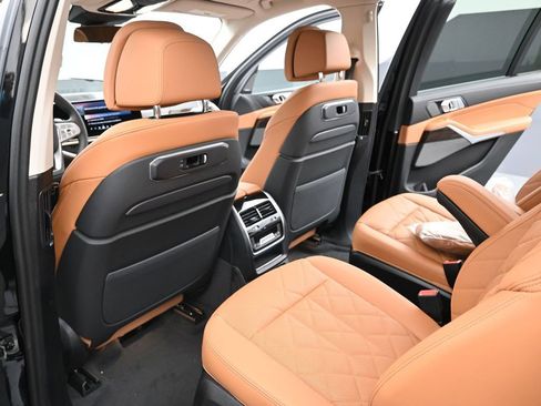 New 2026 BMW X7 xDrive40i AWD/4WD image 31