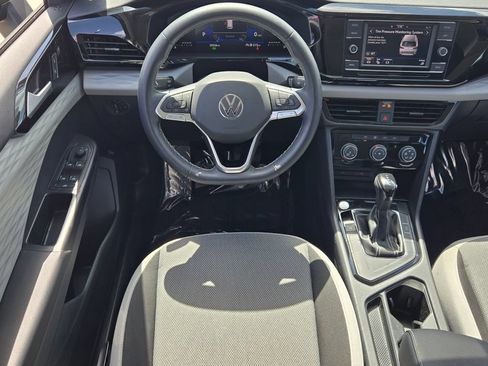 Certified 2023 Volkswagen Taos S FWD image 14