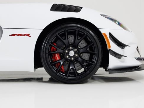 Used 2016 Dodge Viper ACR w/ Extreme Aero Package RWD image 12