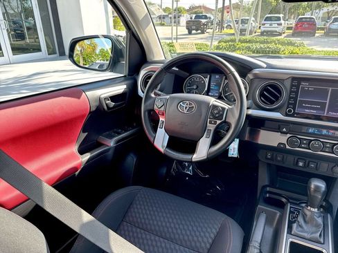 Used 2022 Toyota Tacoma SR5 w/ Technology Package RWD image 21
