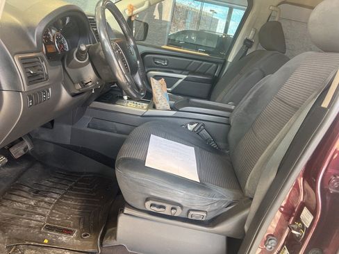 Used 2015 Nissan Armada SV image 3