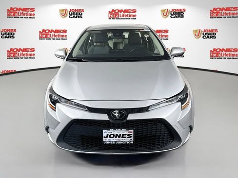 Certified 2022 Toyota Corolla LE FWD image 11