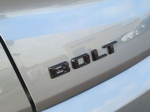 New 2027 Chevrolet Bolt LT w/ Comfort Package FWD image 30