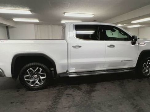 Certified 2023 GMC Sierra 1500 SLT w/ SLT Premium Package image 9