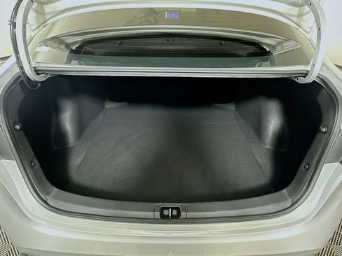 Used 2024 Toyota Corolla SE FWD image 28