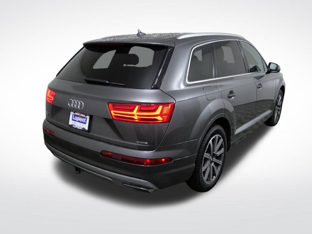 Used 2019 Audi Q7 2.0T Premium Plus w/ Premium Plus Package AWD/4WD image 3