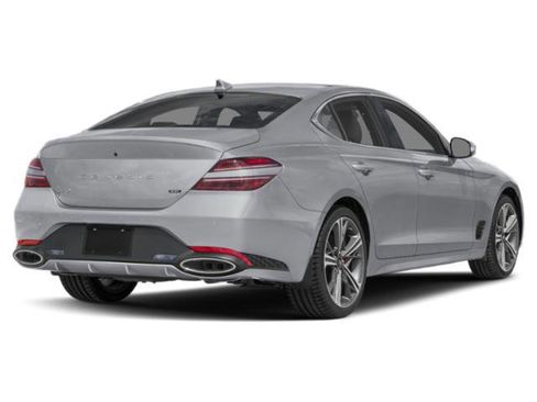 Certified 2025 Genesis G70 3.3T Advanced AWD/4WD image 5