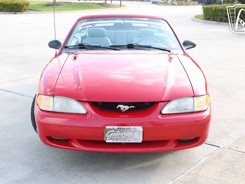 Used 1995 Ford Mustang GT RWD image 11