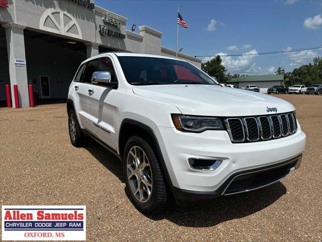 Certified 2022 Jeep Grand Cherokee Limited w/ Tech Group AWD/4WD image 1