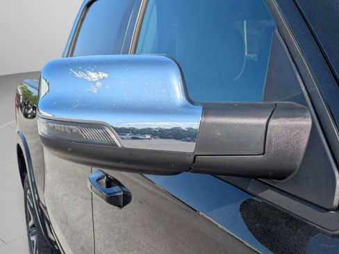 Used 2025 RAM 1500 Laramie AWD/4WD image 33