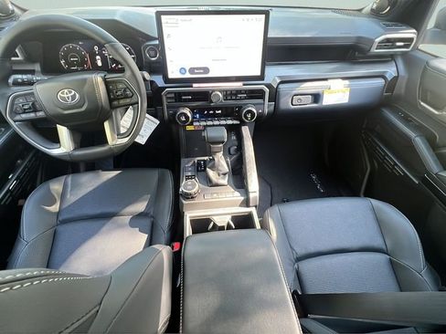 New 2026 Toyota 4Runner Limited AWD/4WD image 10