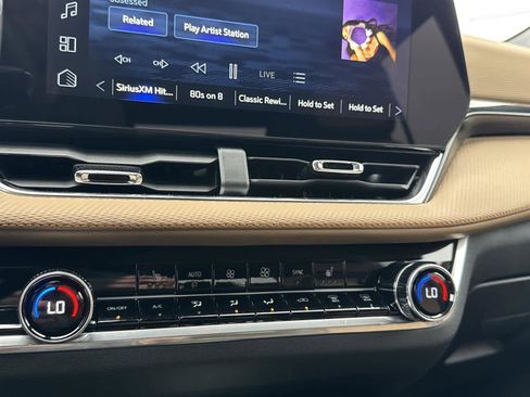 Used 2025 Chevrolet Equinox ACTIV image 18