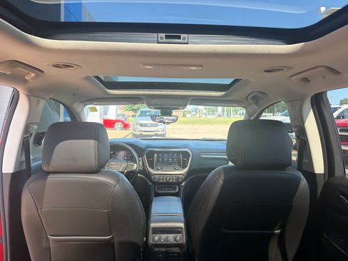 Used 2021 GMC Acadia Denali w/ Denali Technology Package FWD image 27
