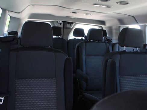 Used 2023 Ford Transit 350 XLT image 32