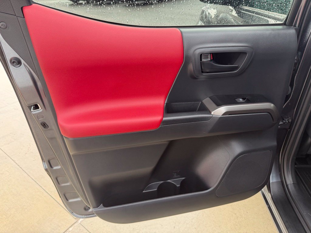 Used 2023 Toyota Tacoma SR5 AWD/4WD image 10