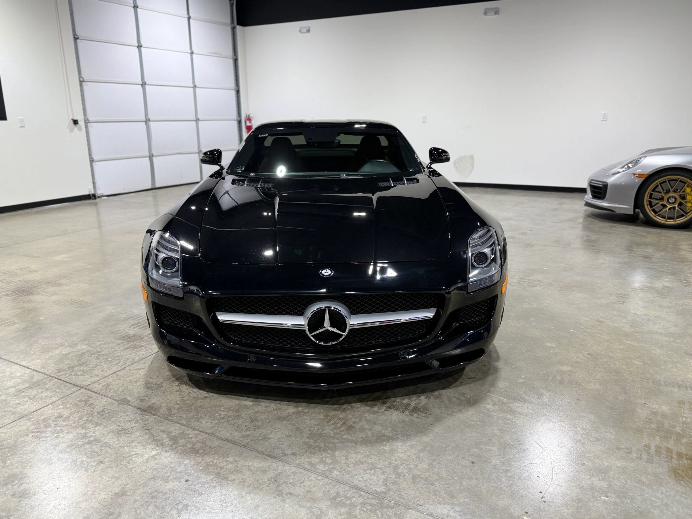 Used 2011 Mercedes-Benz SLS AMG Coupe image 3