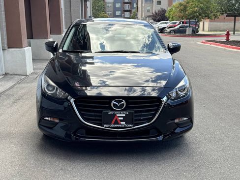 Used 2018 MAZDA MAZDA3 Sport FWD image 9