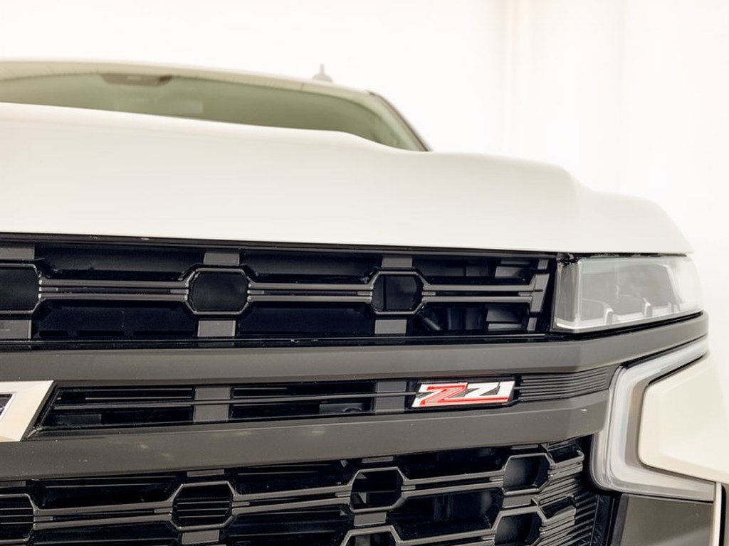 Used 2023 Chevrolet Tahoe Z71 w/ Z71 Off-Road Package AWD/4WD image 12