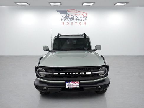 Used 2023 Ford Bronco Outer Banks image 2