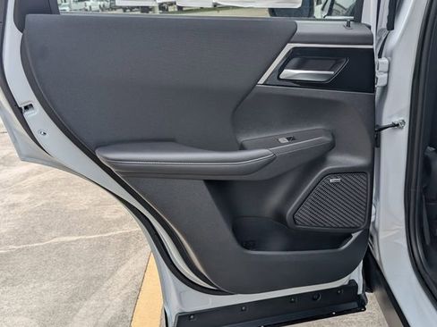 New 2026 Mitsubishi Outlander ES FWD image 23